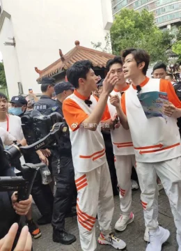 Anh Trai Tràn Đầy Sức Sống